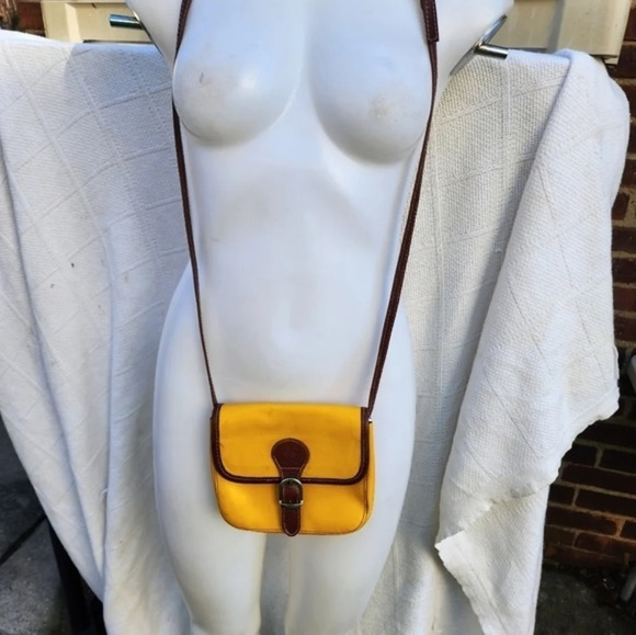 Vera Pelle Mustard Leather Crossbody‎ - Picture 11 of 13